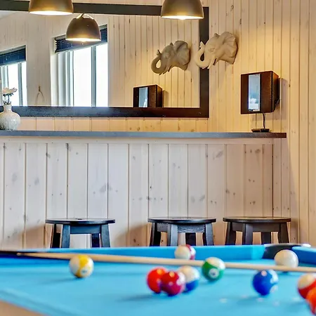 18 Person In * Bogense