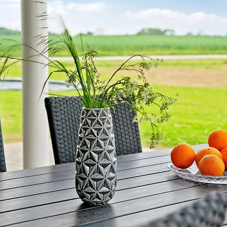 18 Person In בית נופש *