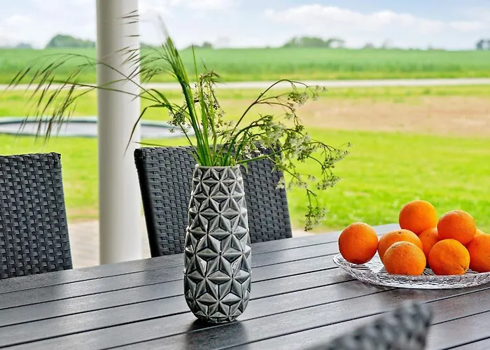 18 Person In בית נופש *