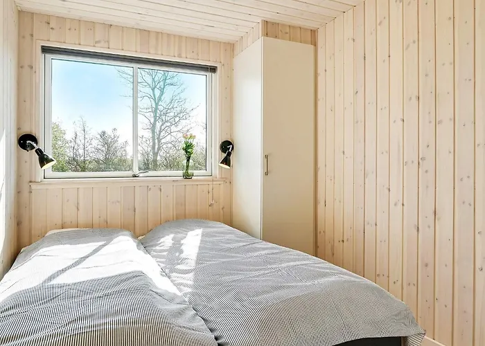 18 Person In בית נופש *